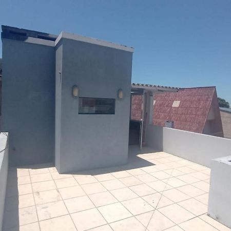 Sobrado Com Terraco E Area De Churrasqueira. Торрис Экстерьер фото